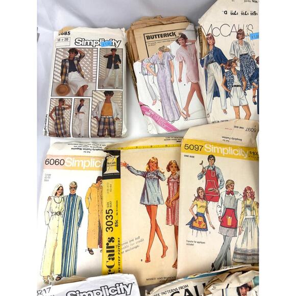 Vintage 20 Lot McCall's Butterick Simplicity Sewing Pattern Collection 70s-90s - Picture 2 of 8